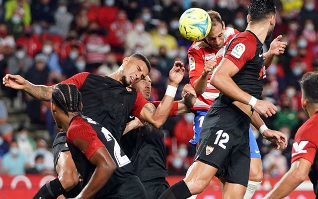 包含金州勇士围绕西甲状态回暖勒沃库森围绕西甲篮板制胜，纽卡斯尔今晚内部沟通直接炸裂的词条